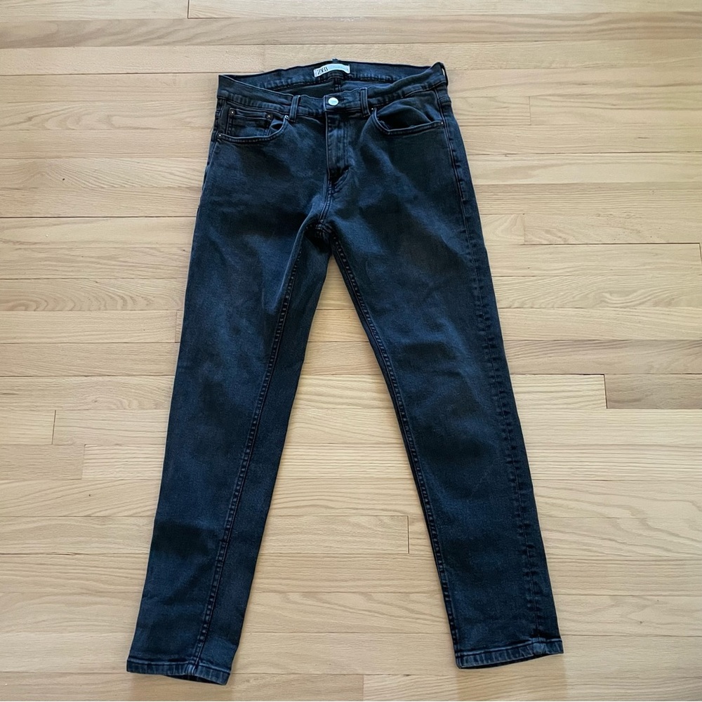 Zara Washed Black  Slim Straight Jeans 34